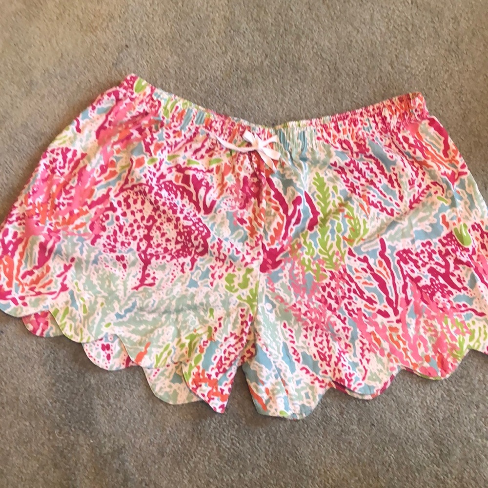 Colorful coral design shorts